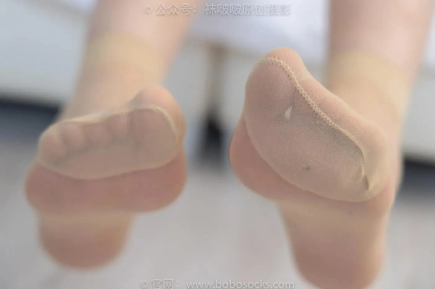 [BoBoSocks袜啵啵]NO.160 小淳-匡威板鞋、黑皮鞋、短肉丝、白丝小腿袜 [140P]插图